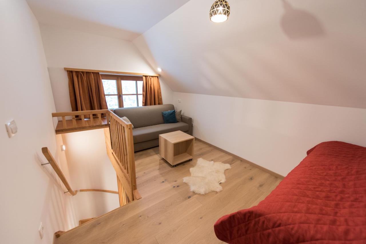 Guesthouse Lajnar Zgornja Sorica Eksteriør bilde