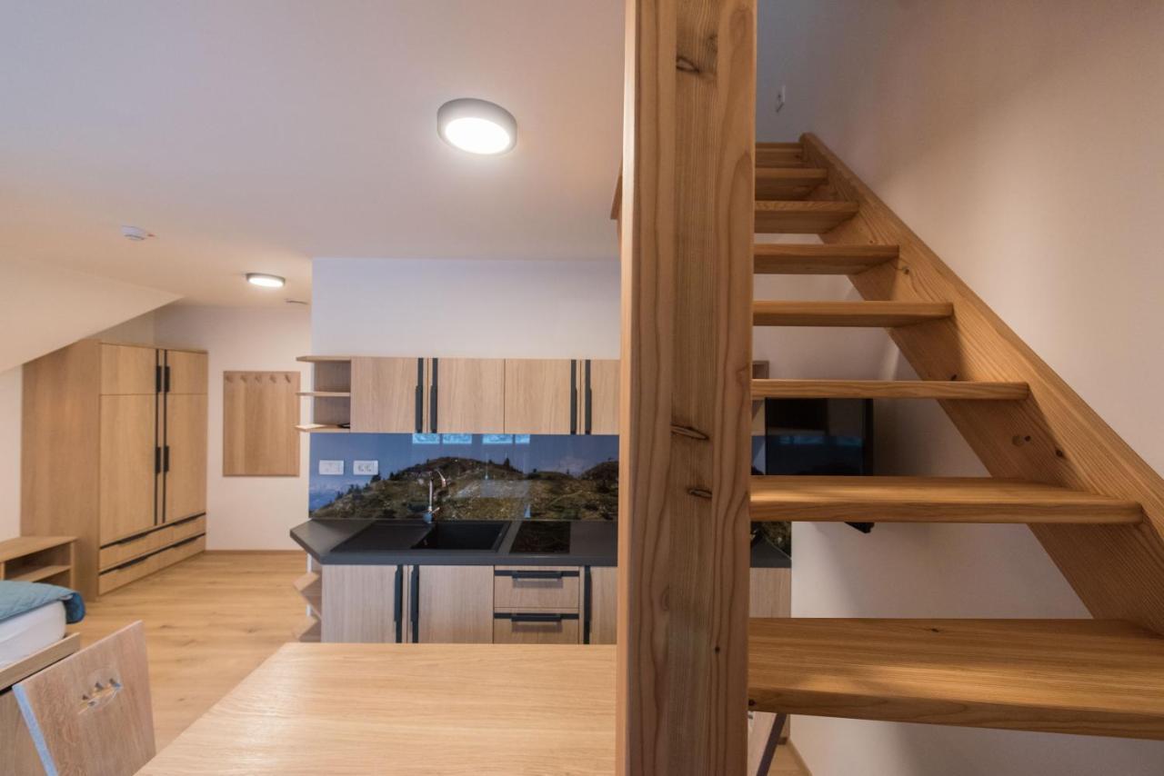 Guesthouse Lajnar Zgornja Sorica Eksteriør bilde
