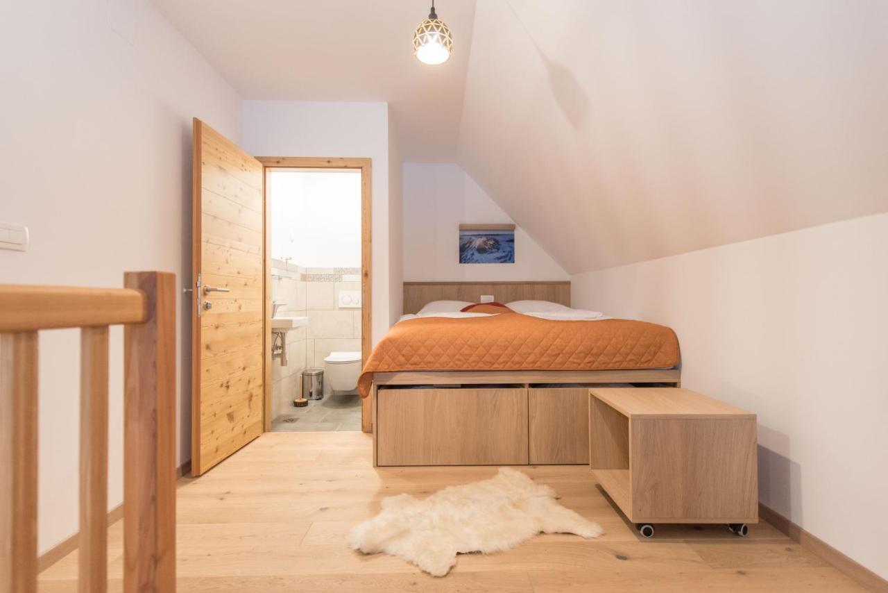 Guesthouse Lajnar Zgornja Sorica Eksteriør bilde