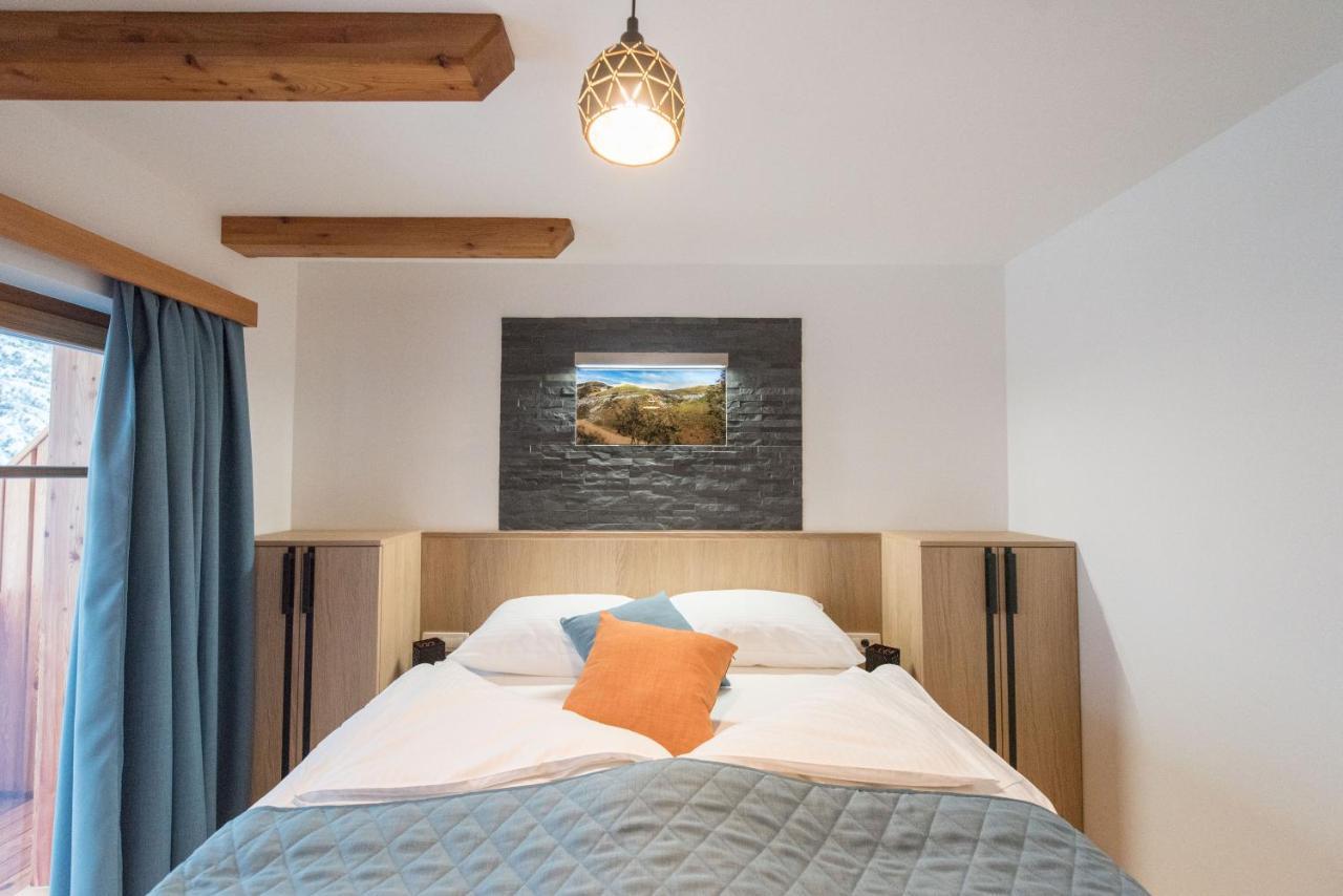 Guesthouse Lajnar Zgornja Sorica Eksteriør bilde
