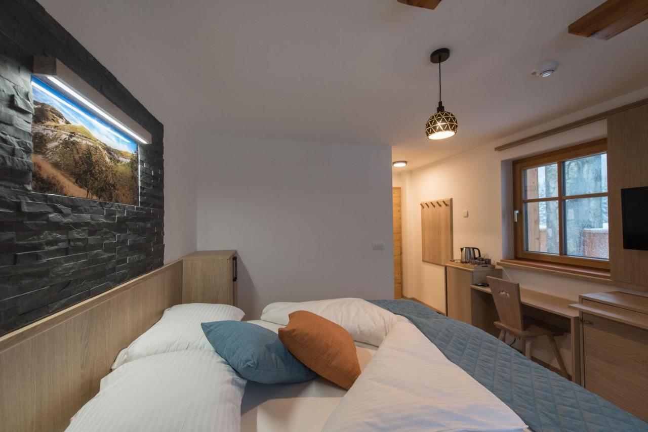 Guesthouse Lajnar Zgornja Sorica Eksteriør bilde